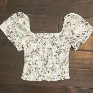 Abercrombie top size XS